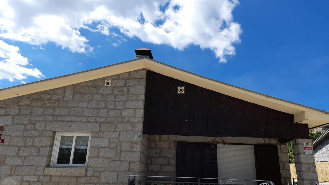 בסריל דה לה סיירה Casa Rural El Abuelo Arturo מראה חיצוני תמונה